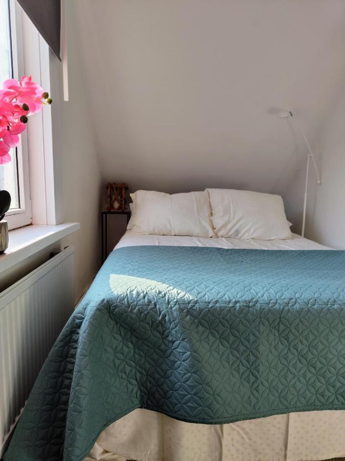 The Diesel Bed And Breakfast Rotterdam Eksteriør bilde