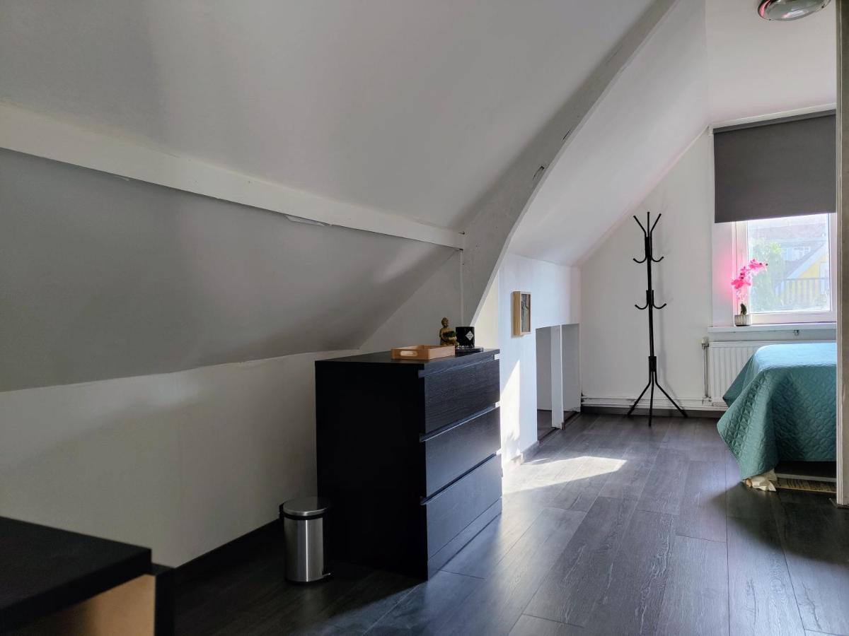 The Diesel Bed And Breakfast Rotterdam Eksteriør bilde